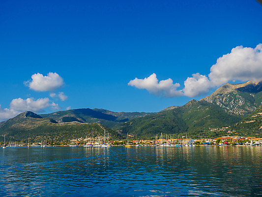포토 JPG 해외이미지 바다 섬 여행 백그라운드 요트 자연 하늘 낚시 바람 휴가 열대 항해 풍경 사람없음 물 여름 파란색 마을 항구 침묵 만 보트 크루즈 지중해 그리스 장면 포트 그리스인 터키석 해외포토 자연요소 서양인 계절 유럽 컬러 배_교통 교통시설 레저 날씨 소리 보석 생태계 파일형식 이미지허브