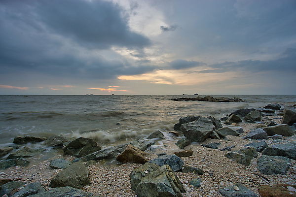 포토 JPG 해외이미지 구름 라이프스타일 실루엣 모래 바다 여행 백그라운드 오렌지 자연 하늘 휴가 휴식 사람 풍경 사람없음 야외 물 여름 파란색 빛 햇빛 태양 평화 일출 침묵 일몰 모래언덕 덩어리 남쪽 말레이시아 내추럴 혼자 수평선 해외포토 자연요소 계절 아시아 컬러 컨셉 과일 촬영기법 생활 노을 소리 방향 언덕 생태계 파일형식 이미지허브