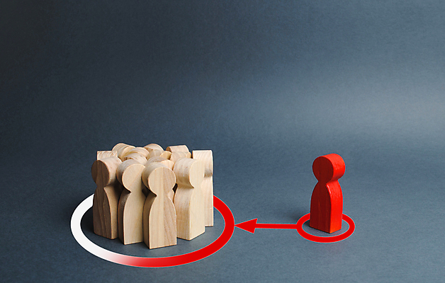 포토 JPG 해외이미지 화살표 실내 사람없음 빨간색 군중 압박 압력 남색배경 해외포토 컬러 백그라운드 사람 내부 남색 파일형식 이미지허브