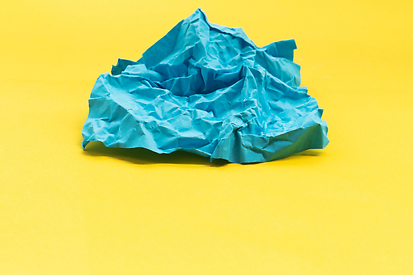 포토 JPG 해외이미지 디자인 종이 백그라운드 컨셉 추상 아이디어 사람없음 파란색 컬러풀 사무실 노란색 우주 공백 재활용 손상 장비 쓰레기통 흰색 주름 플랫 좌절 쓰레기 폐기물 거절 오브젝트 질감 문서 페이지 문제 시트 뭉치 낭비 찌그러짐 구김 구식 압력 여의주 옛날 울퉁불퉁 접기 폐휴지 해외포토 감정 컬러 무늬 비즈니스 모션 화장지 친환경 파일형식 이미지허브