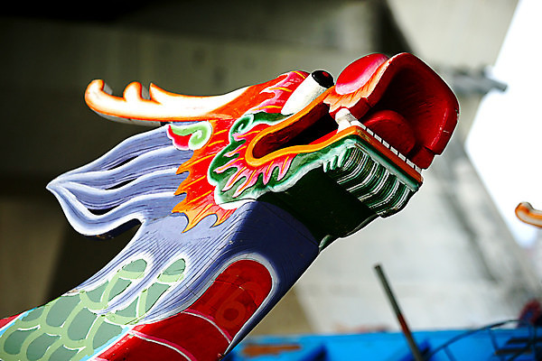 포토 JPG 해외이미지 전통 문화 스포츠 조각 교통시설 상상 휴가 이벤트 사람없음 목재 물 강 컬러풀 머리 축제 페인트 경쟁 젖음 게임 용 그리기 보트 치아 혀 대만 묘사 속도 질감 코 함선 솜씨 옛날 전설 줄서기 해외포토 자연요소 나무 아시아 컬러 교통 컨셉 배_교통 재료 모션 놀이 신체부위 입 소화기관 시설 파일형식 이미지허브