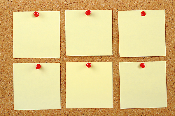 포토 JPG 해외이미지 종이 백그라운드 통신 표면 문구용품 사람없음 사무실 노란색 쪽지 공백 정보 발표 메시지 알림 오브젝트 포스트잇 준비 질감 정사각형 코르크 공지사항 조언 코르크보드 목차 해외포토 도형 컬러 비즈니스 알림판 메모지 파일형식 이미지허브