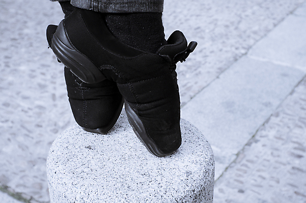 포토 JPG 해외이미지 발 실내 서기 신체부위 뷰티 발레 까치발 해외포토 모션 사람 내부 춤 파일형식 이미지허브