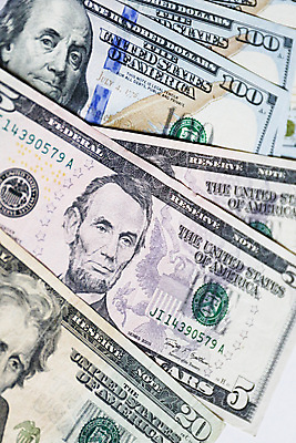 포토 JPG 해외이미지 라이프스타일 디자인 종이 지폐 돈 비즈니스 성공 사람없음 금융 경제 판매 쌓기 달러 미국 흰색 재산 투자 상업 이익 계산서 빚 세금 수입 해외포토 컬러 컨셉 북아메리카 모션 생활 파일형식 이미지허브