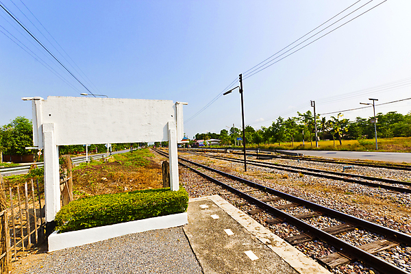 포토 JPG 해외이미지 나무 여행 교통시설 거리 항해 사람없음 기차 역 암초 멀리 루트 철강 해외포토 식물 육상교통 교통 배_교통 대중교통 시설 파일형식 이미지허브