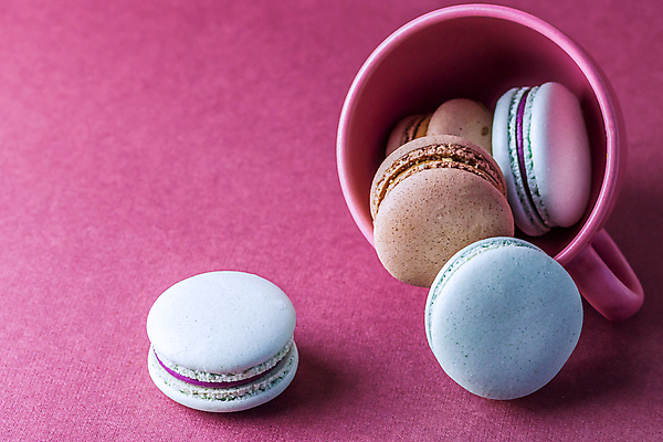 포토 JPG 해외이미지 전통 라이프스타일 음식 분홍색 백그라운드 추상 디저트 사탕 사람없음 컵 초록색 컬러풀 쿠키 과자 우주 케이크 초콜릿 보라색 봄 빵집 프랑스 수확 달콤 맛 크림 복고 모음 마카롱 프랑스어 고립 머랭 페스츄리 해외포토 문자 식기 계절 유럽 빵 컬러 컨셉 무늬 농업 생활 상점 파일형식 이미지허브