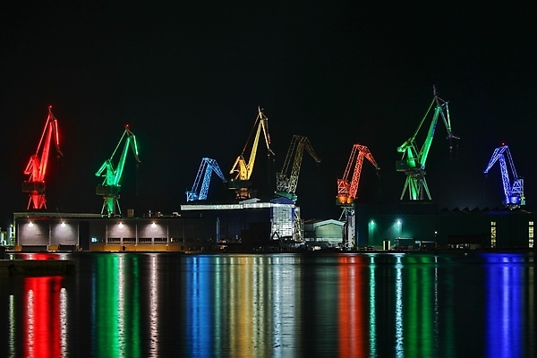 포토 JPG 해외이미지 사람없음 야외 빛 컬러풀 반사 중장비 야간 조선소 산업시설 산업현장 해외포토 자연요소 산업 컬러 산업장비 파일형식 이미지허브