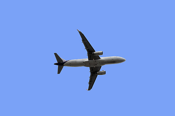 포토 JPG 해외이미지 산업 길 여행 백그라운드 비즈니스 교통시설 하늘 비행기 사람없음 파란색 화물 흰색 항공 상업 제트기 승객 이륙 기어 흐림 고립 대패 진짜 해외포토 컬러 교통 항공교통 날씨 대중교통 운송업 시설 파일형식 이미지허브