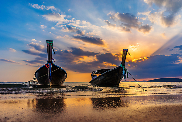 포토 JPG 해외이미지 구름 전통 아시아 모래 파도 바다 섬 여행 백그라운드 오렌지 태국 자연 하늘 휴가 휴식 풍경 사람없음 물 여름 파란색 빛 햇빛 태양 일출 맑음 황혼 일몰 만 보트 꼬리 석호 안다만 파라다이스 해외포토 자연요소 계절 나라 컬러 컨셉 배_교통 과일 날씨 노을 생태계 파일형식 이미지허브