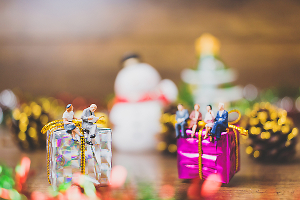 포토 JPG 해외이미지 디자인 커플 계절 리본 종이 백그라운드 컨셉 크리스마스 휴가 창조 선물 사랑 사람 이벤트 사람없음 목재 장식 빨간색 상자 컬러풀 장난감 축제 놀람 미니어처 흰색 축하 황금 오브젝트 패키지 항목 해외포토 나무 기념일 감정 컬러 재료 관계 표정 모형 파일형식 이미지허브