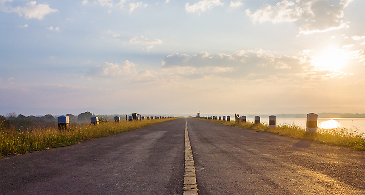 포토 JPG 해외이미지 나무 구름 도로 여행 자연 하늘 미래 기술 풍경 사람없음 물 햇빛 태양 안개 저수지 연못 댐 방파제 시멘트 자원 공학 내추럴 혁명 경영 해외포토 자연요소 식물 공공시설 교육 길 컨셉 비즈니스 교통시설 날씨 생태계 파일형식 이미지허브
