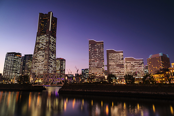 포토 JPG 해외이미지 커플 시계 크리스마스 비즈니스 조명 아파트 풍경 사람없음 내부 금융 경제 빛 사무실 반사 탑 항구 일본 고층빌딩 황혼 일몰 새벽 사회 날짜 재산 도심 도쿄 야간 크루즈 네온 장면 지역 포트 스카이라인 주도 해외포토 자연요소 건축물 기념일 아시아 배_교통 관계 교통시설 주택 빌딩 노을 예절 도시 공동체 파일형식 이미지허브