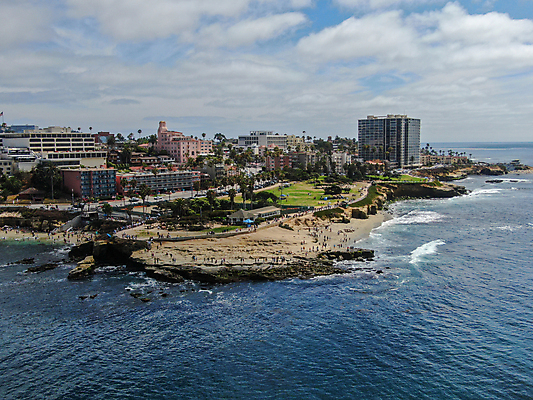 포토 JPG 해외이미지 동물 야생동물 파도 바다 여행 자연 하늘 휴가 털 안테나 사람 풍경 사람없음 초록색 물 여름 파란색 여행객 미국 절벽 만 보트 서핑 휴양지 태평양 사암 조감도 해외포토 자연요소 계절 컬러 북아메리카 배_교통 통신 장소 돌_바위 수상스포츠 생태계 파일형식 이미지허브