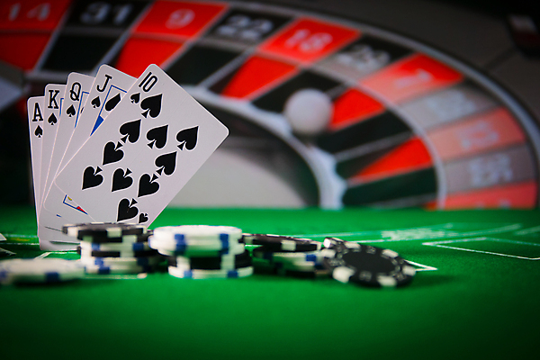 포토 JPG 해외이미지 사람없음 트럼프 포커칩 도박 카지노 포커 해외포토 놀이용품 게임 파일형식 이미지허브