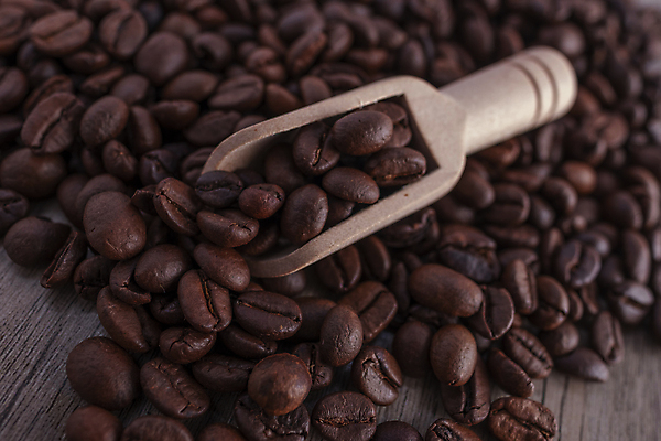 포토 JPG 해외이미지 스튜디오촬영 커피 음료 음식 손가락 콩 실내 사랑 씨앗 사람없음 가로 컬러풀 갈색 검은색 카페 에너지 원두 하트 뜨거움 시장 황금 닫기 낟알 자르기 흰배경 상쾌 질감 향기 결 카푸치노 카페테리아 에스프레소 내추럴 고립 모카 아랍어 카페인 해외포토 모양 식물 손 감정 컬러 백그라운드 무늬 모션 곡류 내부 상점 흰색 냄새 파일형식 이미지허브