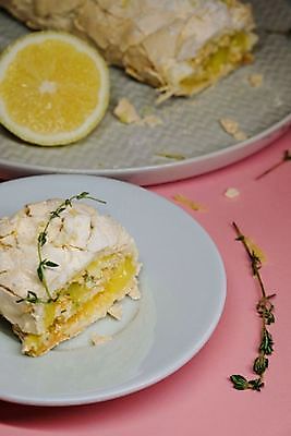 포토 JPG 해외이미지 잡화 음식 조각 과일 부분 디저트 부활절 건강 사람없음 장식 가로 노란색 파티 케이크 주방 주스 빵집 껍질 흰색 신선 발표 클래식 달콤 맛 설탕 레몬 크림 흰배경 반죽 레시피 고립 깨짐 머랭 바이오 석판 신맛 페스츄리 핸드메이드 해외포토 기념일 음료 빵 컬러 백그라운드 컨셉 이벤트 상점 파일형식 이미지허브