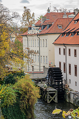 포토 JPG 해외이미지 유럽 여행 건축양식 하늘 휴가 풍경 사람없음 야외 물 관광지 강 반사 도시 체코 프라하 공화국 명승지 보헤미아 전국 해외포토 자연요소 건축 나라 파일형식 이미지허브