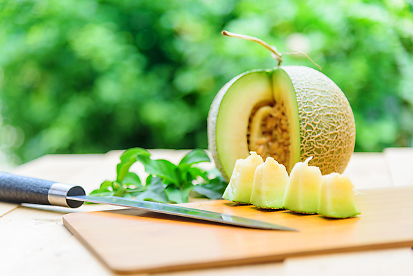 포토 JPG 해외이미지 식물 음식 조각 백그라운드 밭 다이어트 채소 오렌지 과일 수박 건강 사람없음 초록색 물 노란색 흰색 신선 달콤 멜론 자르기 싱글 유기농 원예 날것 슬라이스 내추럴 숙성 온실 채식주의자 해외포토 자연요소 웰빙 컬러 농업 모션 취미 맛 채식 파일형식 이미지허브