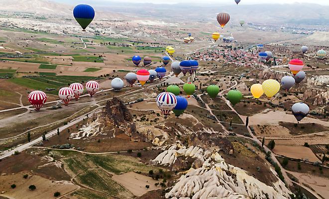 포토 JPG 해외이미지 주간 하늘 카파도키아 풍경 사람없음 야외 열기구 비행 경관 해외포토 자연요소 항공교통 파일형식 튀르키예 이미지허브