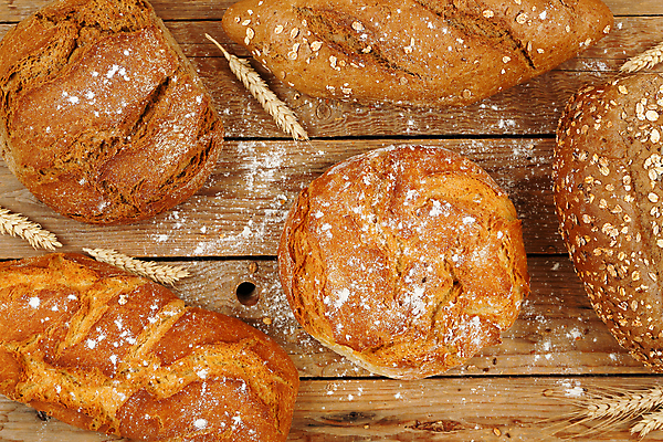 포토 JPG 해외이미지 전통 음식 빵 백그라운드 다이어트 건강 종류 요리 씨앗 사람없음 목재 갈색 빵집 껍질 시골 신선 맛 낟알 시리얼 밀 굽기 묘사 유기농 귀 밀가루 섬유 덩어리 내추럴 식욕 식용 탄수화물 핸드메이드 해외포토 나무 식물 웰빙 컬러 컨셉 재료 곡류 신체부위 상점 직물 가루 구이 파일형식 이미지허브
