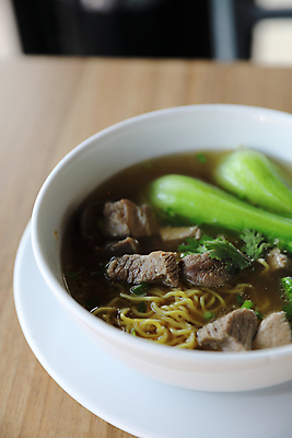 포토 JPG 해외이미지 전통 접시 아시아 문화 음식 백그라운드 채소 태국 양파 한국 건강 육류 돼지고기 요리 동양인 사람없음 빨간색 초록색 일본 식사 저녁식사 치킨 중국 튀김 흰색 신선 면 뜨거움 사발 맛 수프 굽기 먹기 국수 깨 후추 점심식사 순간 해외포토 식기 나라 컬러 컨셉 식재료 모션 인종 면류 조미료 사기그릇 구이 향신료 닭고기요리 파일형식 이미지허브