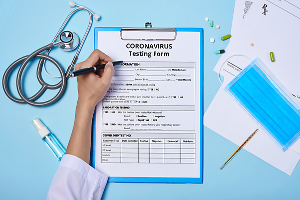 포토 JPG 해외이미지 손 종이 과학 백그라운드 컨셉 청진기 탁자 건강 병원 가면 사람없음 치료 빨간색 파란색 약 진료 고통 장비 시험 의사 흰색 기구 공구 하트 심장 맥박 질병 책상 오브젝트 서식 돌봄 서류판 심장병 필터 목업 해외포토 모양 교육 감정 컬러 가구 의학 의료기기 모션 신체부위 사무용품 의료진 도구 장기_의학 파일형식 이미지허브