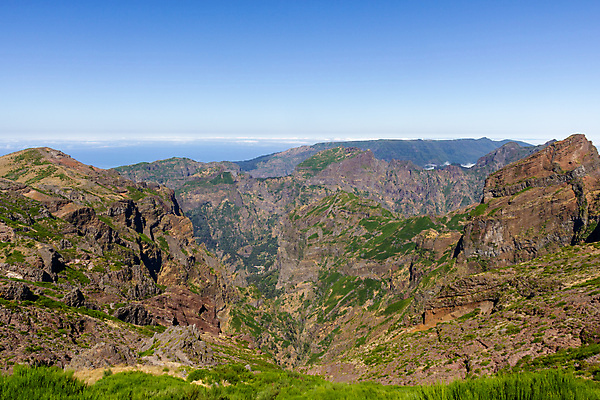 포토 JPG 해외이미지 구름 유럽 길 섬 여행 자연 하늘 산 풍경 사람없음 야외 초록색 여름 파란색 와인 정상 포르투갈 절정 해외포토 자연요소 계절 나라 컬러 주류 생태계 파일형식 이미지허브