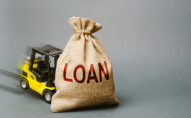 포토 JPG 해외이미지 회색배경 사람없음 금융 경제 돈자루 짐차 지게차 대출 지원 헬프 해외포토 백그라운드 돈 자동차 회색 도움 중장비 파일형식 이미지허브