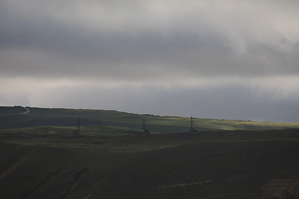 포토 JPG 해외이미지 실루엣 산업 백그라운드 밭 비즈니스 자연 하늘 산 풍경 사람없음 빛 태양 환경 탑 힘 기계 장비 사막 에너지 탐험 업무 재산 휘발유 석유 화석 연료 가스 잭 자원 단상 펌프 내추럴 송곳 아제르바이잔 조작 추출 파이프라인 해외포토 자연요소 건축물 나라 농업 촬영기법 금융 작업 생태계 파이프_관 파일형식 이미지허브