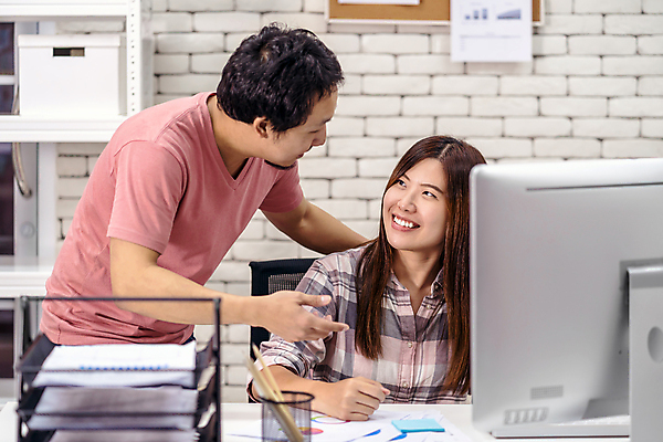 포토 JPG 해외이미지 직업 여자 행복 결혼 2 관계 성공 직장 함께함 실내 동양인 두명 친구 컴퓨터 표현 직장인 비즈니스우먼 자신감 네트워크 토론 디자이너 중개인 계약 상담 조언 지원 프리랜서 중소기업 해외포토 감정 컨셉 회사 비즈니스 사람 인종 이벤트 내부 전자제품 파일형식 이미지허브
