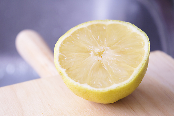 포토 JPG 해외이미지 음식 조각 백그라운드 다이어트 과일 재료 자연 탁자 귤 건강 사람없음 목재 노란색 주스 흰색 신선 칼 자르기 레몬 레모네이드 유기농 날것 라임 내추럴 비타민C 숙성 채식주의자 디톡스 해외포토 나무 웰빙 음료 컬러 가구 모션 생태계 채식 비타민 에이드 파일형식 이미지허브