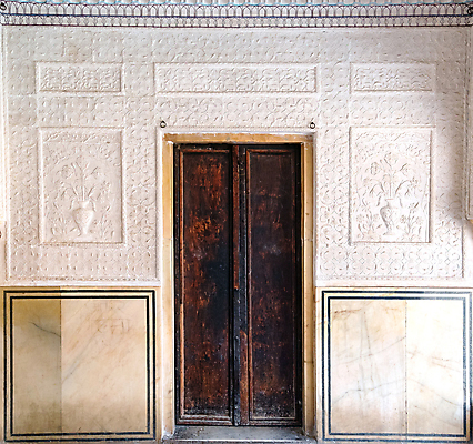 포토 JPG 해외이미지 디자인 외관 벽 백그라운드 건축양식 날씨 출입구 주택 프레임 손잡이 사람없음 내부 건물 목재 갈색 문 수확 골동품 흰색 화려 중세 역사 클래식 입장 묘사 질감 복고 잠금 대문 고립 수목 옛날 스타일 해외포토 나무 건축물 건축 컬러 컨셉 농업 재료 보안 파일형식 이미지허브