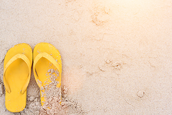 포토 JPG 해외이미지 커플 계절 모래 파도 바다 분홍색 여행 신발 2 발 자연 휴가 휴식 스트레스 해변 사람없음 물 여름 모래사장 햇빛 수영 침묵 하이킹 뜨거움 쌍 샌들 주말 고무 단계 남쪽 해외포토 자연요소 컬러 컨셉 관계 레저 신체부위 태양 소리 수상스포츠 방향 생태계 파일형식 이미지허브