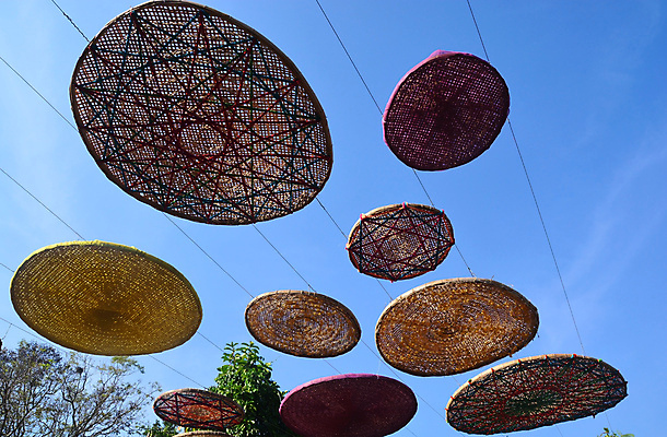 포토 JPG 해외이미지 식물 동물 산업 문화 나비 곤충 백그라운드 잎 패턴 태국 자연 벽지 종류 사람없음 흰색 황금 실 벌레 작음 실크 순수 묘사 유기농 날것 애벌레 섬유 나방 내추럴 꼬투리 방법 많음 해외포토 웰빙 아시아 컬러 컨셉 무늬 직물 크기 생태계 파일형식 이미지허브