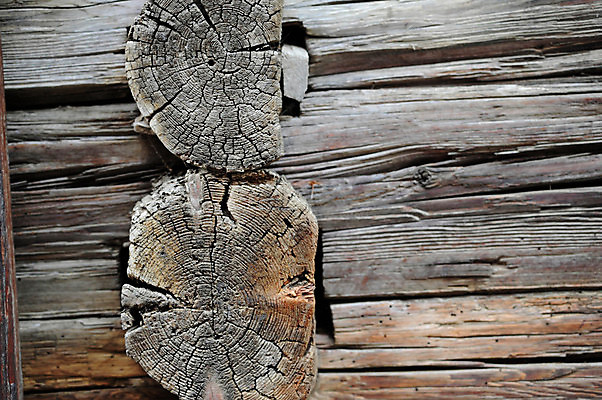 포토 JPG 해외이미지 건축양식 아파트 주택 사람없음 건물 목재 통나무 리빙 구역 렌탈 해외포토 나무 건축물 건축 재료 파일형식 이미지허브