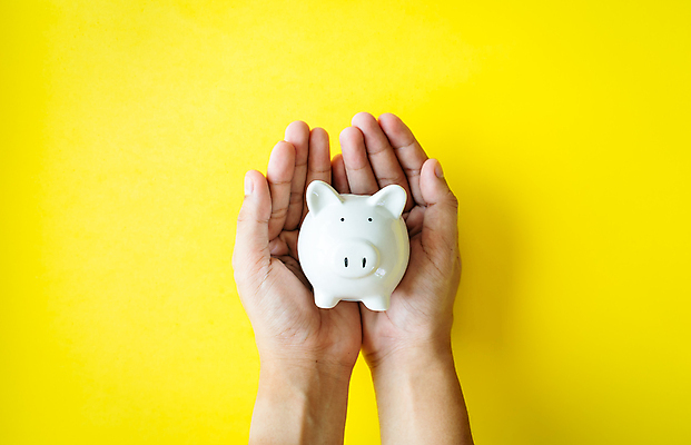 포토 JPG 해외이미지 손 컨셉 돈 비즈니스 가족 성공 남편 사람 사람없음 금융 경제 동전 저축 돼지저금통 성장 비즈니스맨 절약 계산 재산 은퇴 투자 이익 회계 월급 대출 계좌 넣기 세금 수입 예산 카운트 카피스페이스 해외포토 남자 관계 모션 신체부위 공백 저금통 직장인 파일형식 이미지허브