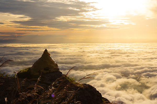 포토 JPG 해외이미지 구름 공원 행복 여행 백그라운드 컨셉 텍스트 태국 자연 하늘 성공 산 파노라마 풍경 타이포그라피 사람없음 야외 초록색 여름 파란색 단어 일출 계곡 일몰 메시지 숲 언덕 사인 복고 긍정 내추럴 해외포토 자연요소 문자 계절 공공시설 감정 아시아 컬러 촬영기법 노을 생태계 파일형식 이미지허브