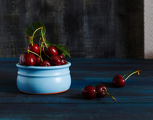 포토 JPG 해외이미지 접시 열매 음식 줄기 백그라운드 잎 농업 다이어트 과일 자연 탁자 디저트 건강 사람없음 가로 빨간색 초록색 주스 신선 체리 그룹 사발 닫기 달콤 맛 잼 오브젝트 날것 숙성 영양분 채식주의자 많음 해외포토 식물 식기 산업 음료 컬러 가구 컨셉 모션 사기그릇 소스_음식 생태계 채식 파일형식 이미지허브