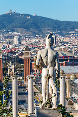 포토 JPG 해외이미지 유럽 조각 여행 자연 하늘 휴가 거리 주택 사람 풍경 사람없음 여름 도시풍경 태양 조각상 여행객 도시 스페인 분수 박물관 정사각형 바르셀로나 전국 해외포토 자연요소 도형 계절 나라 건물 조형물 생태계 파일형식 이미지허브