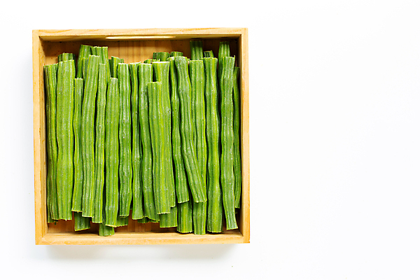 포토 JPG 해외이미지 백그라운드 사람없음 신선 나무상자 흰배경 유기농 모링가 해외포토 웰빙 씨앗 상자 흰색 파일형식 슈퍼푸드 이미지허브