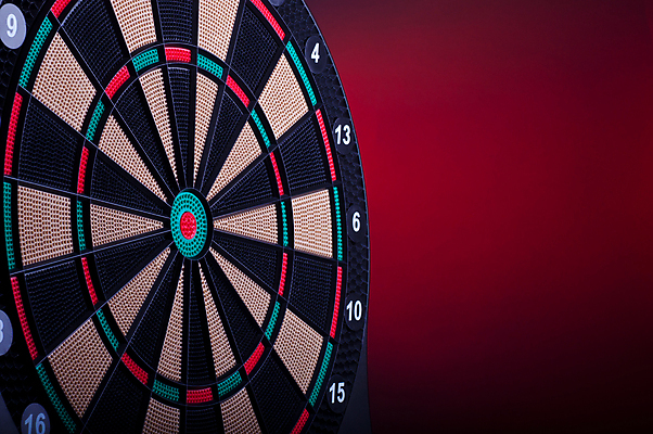 포토 JPG 해외이미지 스포츠 백그라운드 성공 화살 취미 사람없음 가로 빨간색 검은색 경쟁 게임 우승 바 원형 센터 목표 다트판 다트 황소 슛 양궁 조준 점수 골 승자 완벽 필승 정확 해외포토 도형 컬러 컨셉 놀이 최고 소 파일형식 이미지허브
