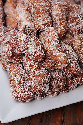 포토 JPG 해외이미지 전통 음식 사람없음 세로 갈색 쌓기 달콤 서빙 남아프리카 해외포토 컬러 모션 아프리카 맛 파일형식 이미지허브