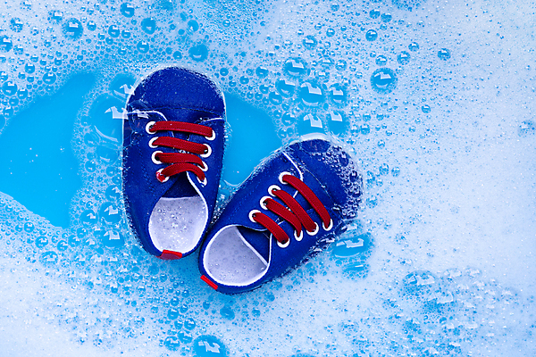 포토 JPG 해외이미지 운동화 사람없음 빨래 파란배경 비누거품 해외포토 백그라운드 신발 가사 파란색 거품 파일형식 이미지허브