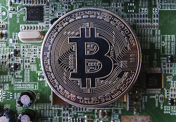 포토 JPG 해외이미지 컨셉 돈 인터넷 비즈니스 사람없음 금융 경제 컴퓨터 디지털 동전 웹 시장 황금 암호 무역 순환 상업 전자 토막 프로세서 가상 가상화폐 해외포토 산업 모션 전자제품 재산 파일형식 이미지허브