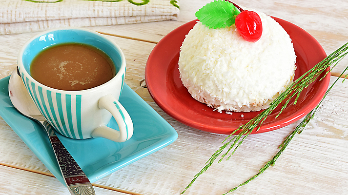 포토 JPG 해외이미지 열매 커피 티타임 사람없음 케이크 달콤 커피잔 티스푼 코코넛 해외포토 식물 음료 과일 휴식 디저트 잔 숟가락 맛 파일형식 이미지허브