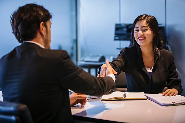 포토 JPG 해외이미지 직업 손 여자 남자 행복 아시아 백그라운드 컨셉 비즈니스 통신 성공 협력 설계 악수 아이디어 직장 함께함 사람 동양인 성인 두명 노트북 사무실 디지털 거래 업무 비즈니스맨 비즈니스우먼 그룹 계획 토론 흔들림 공학 경영 프로젝트 브레인스토밍 해외포토 교육 감정 나라 회사 모션 인종 손짓 신체부위 전자제품 작업 직장인 파일형식 이미지허브