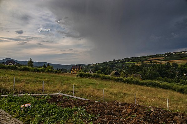 포토 JPG 해외이미지 나무 식물 계절 유럽 여행 백그라운드 밭 농업 자연 하늘 아침 산 풍경 사람없음 야외 초록색 여름 파란색 햇빛 농장 환경 정원 계곡 흙 봄 수확 성장 언덕 지역 폴란드 땅바닥 해외포토 주간 나라 산업 컬러 바닥 태양 생태계 파일형식 이미지허브