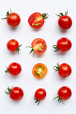 포토 JPG 해외이미지 토마토 방울토마토 단면 실내 사람없음 흰배경 해외포토 백그라운드 채소 내부 흰색 파일형식 이미지허브