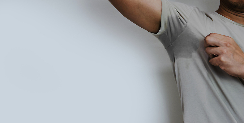 포토 JPG 해외이미지 손 남자 셔츠 신체 부분 노동자 아파트 주택 사람 성인 사람없음 파란색 방 젖음 짜증 가리킴 표현 점 얼룩 뜨거움 아래 땀 냄새 문제 팔 보여주기 악취 데오드란트 위생관리 힘듦 해외포토 직업 감정 컬러 컨셉 상의 모션 관리 손짓 건물 신체부위 방향 위치 파일형식 이미지허브