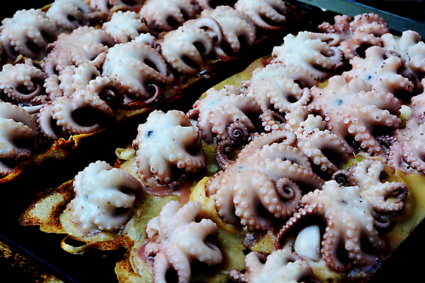 포토 JPG 해외이미지 전통 접시 아시아 문화 음식 백그라운드 공 거리 요리 동양인 사람없음 갈색 일본 식사 튀김 뜨거움 원형 맛 해산물 문어 마요네즈 팬케이크 오사카 해외포토 도형 식기 나라 컬러 컨셉 연체동물 인종 케이크 수중동물 소스_음식 파일형식 이미지허브